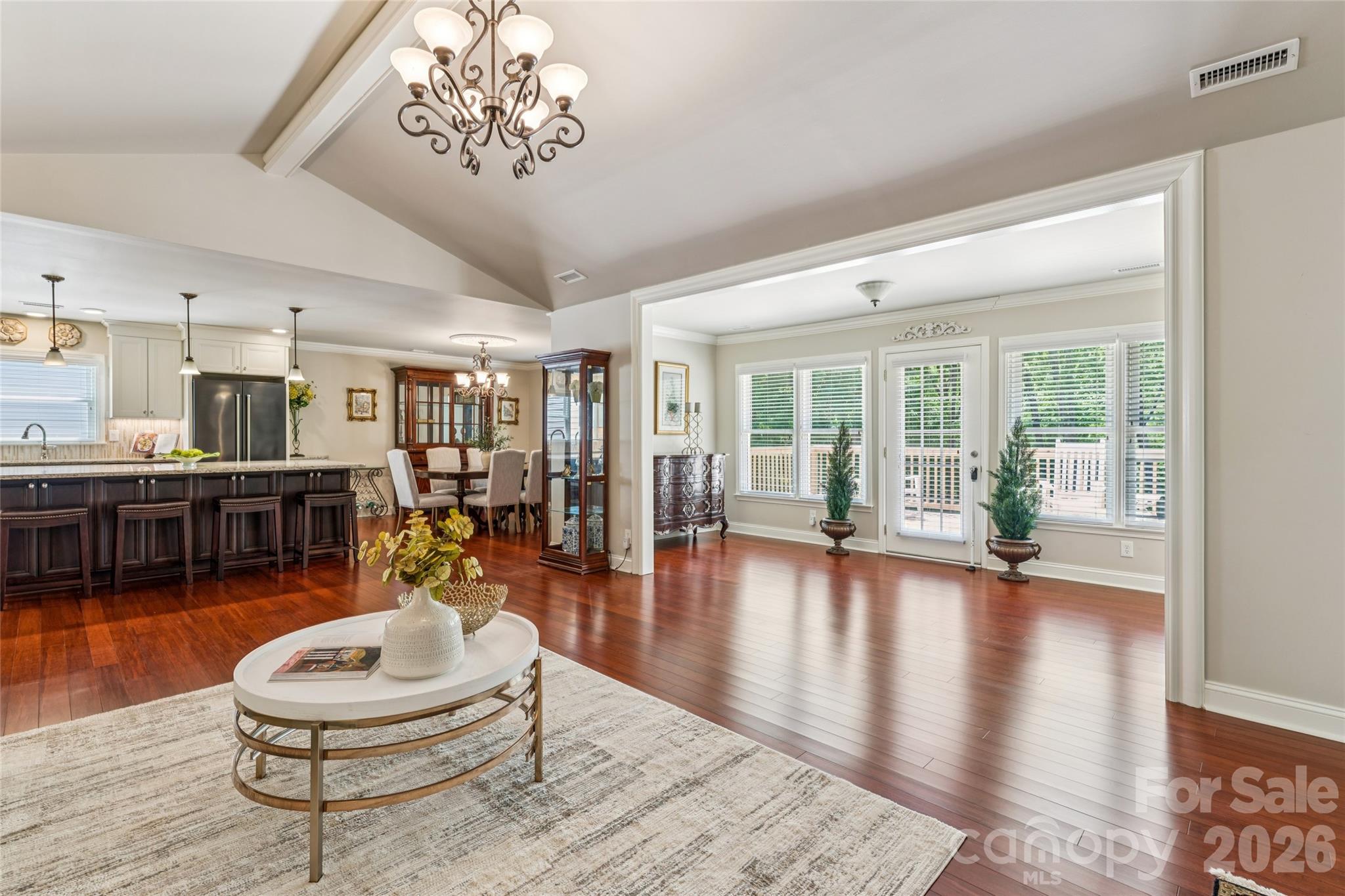 506 Hidden Creek Circle