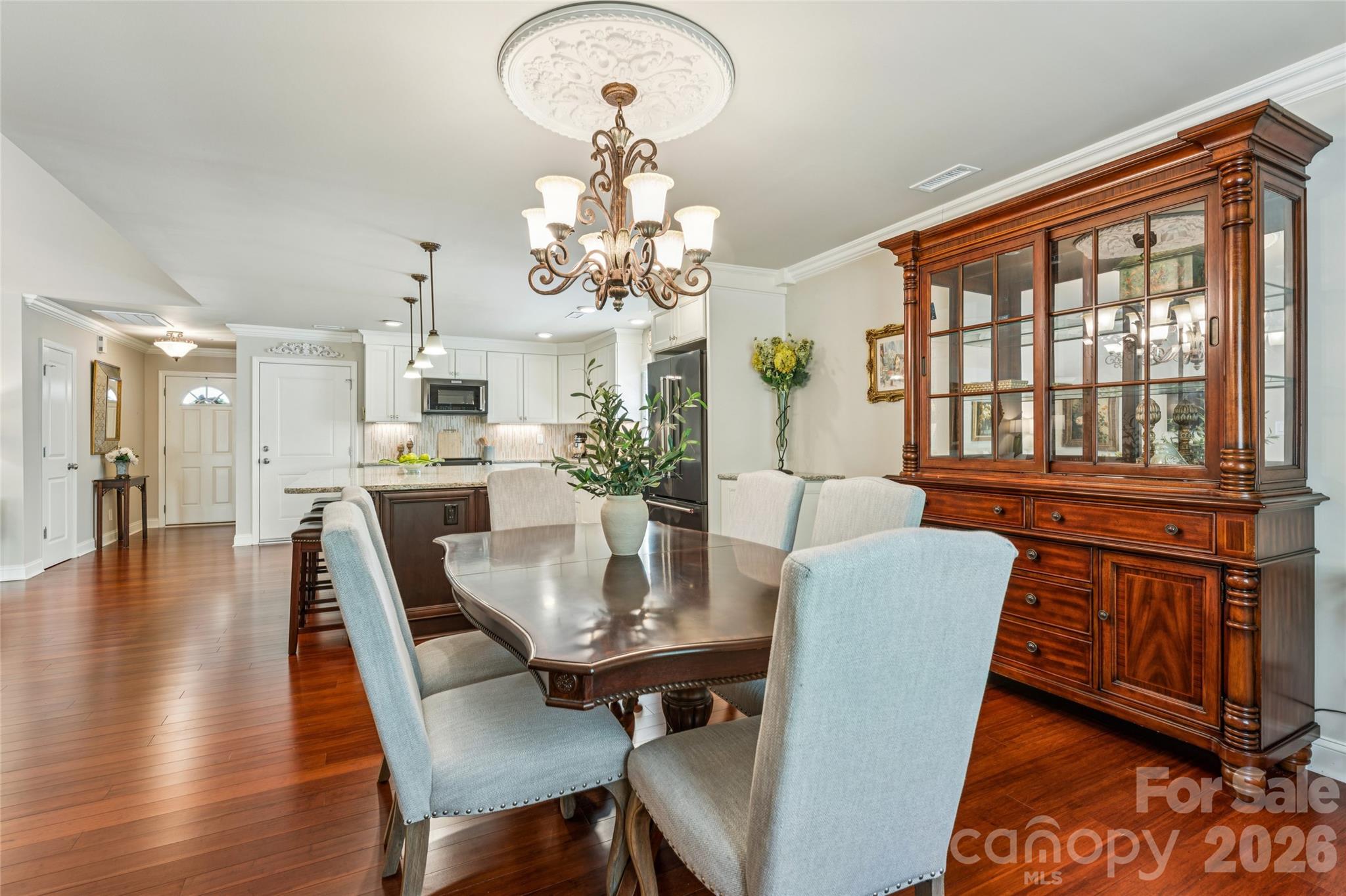 506 Hidden Creek Circle
