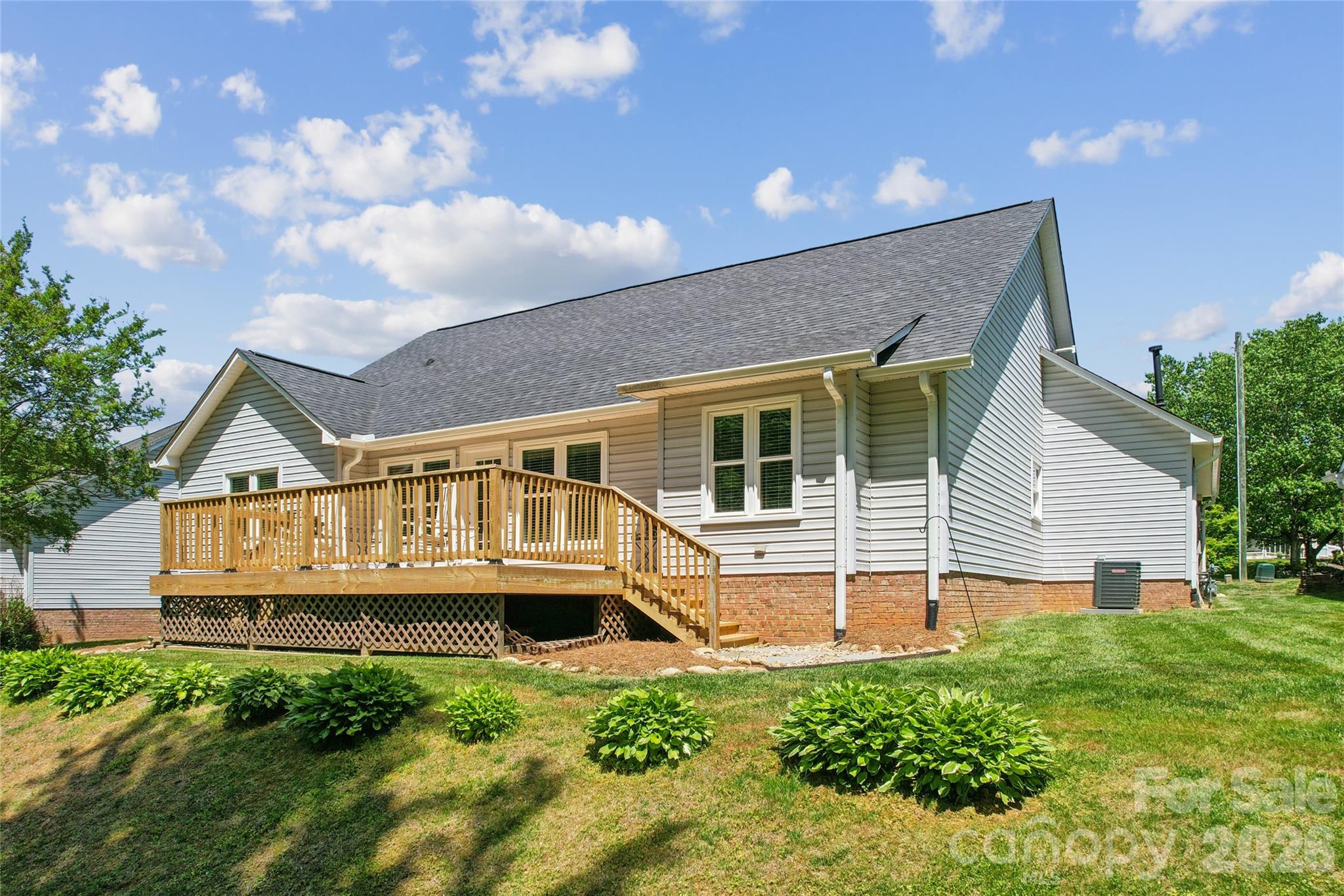 506 Hidden Creek Circle