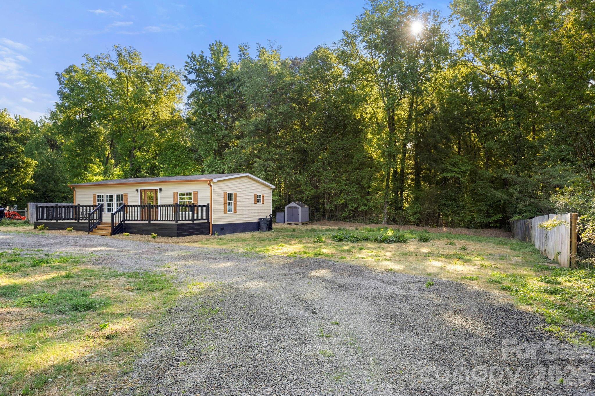 230 Leisure Lane