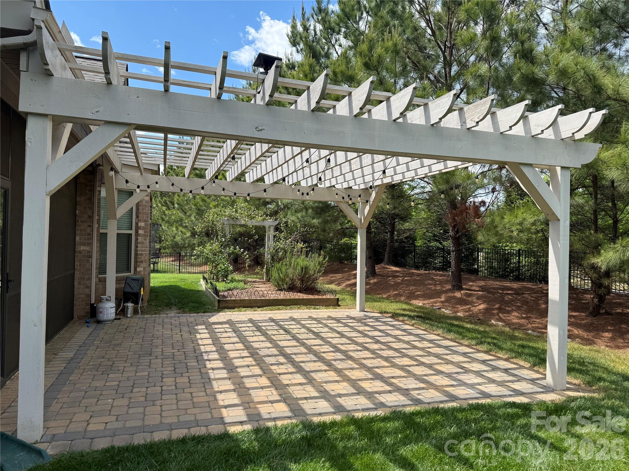 401 Hollyhock Drive