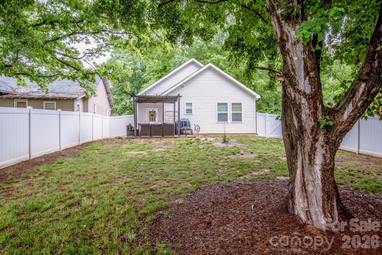 1206 8th Street Unit: 13