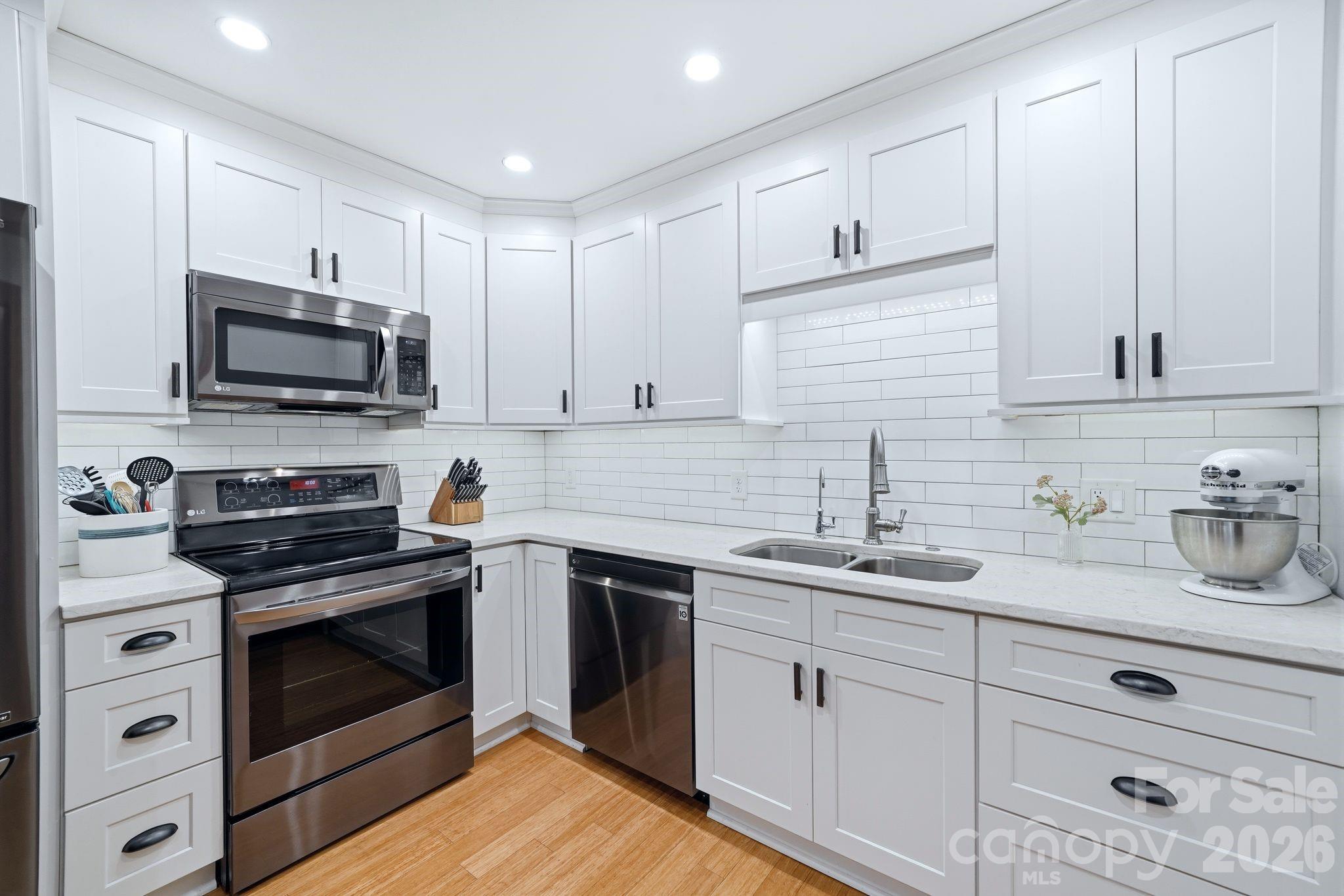 1224 Candlewood Drive