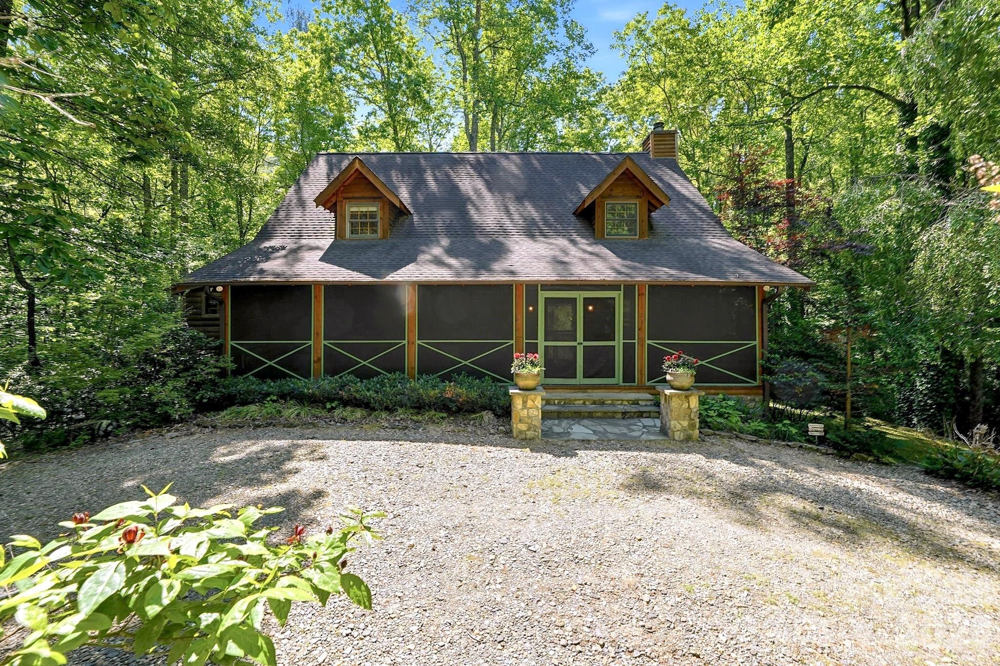 16 Shadow Brook Drive