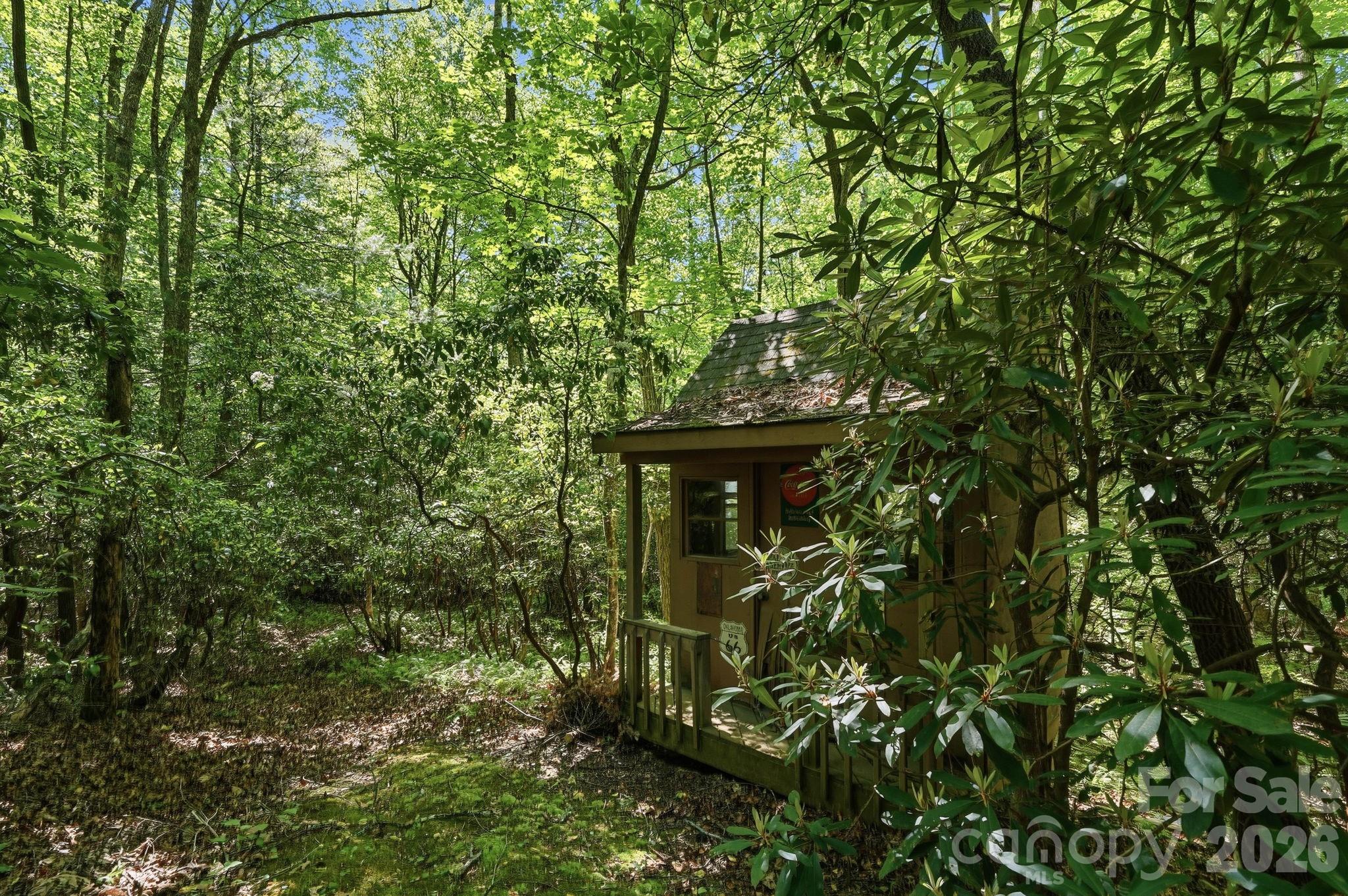 16 Shadow Brook Drive