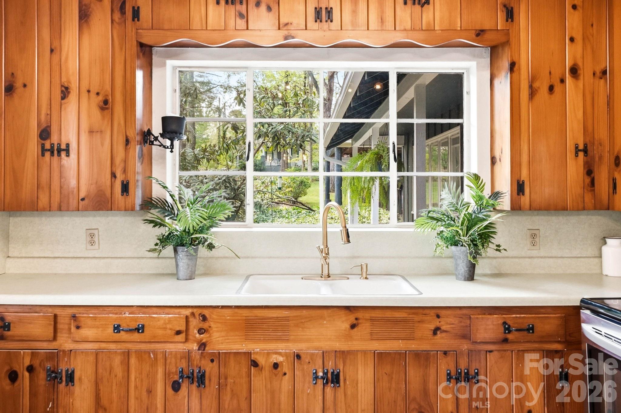 127 Erkwood Drive