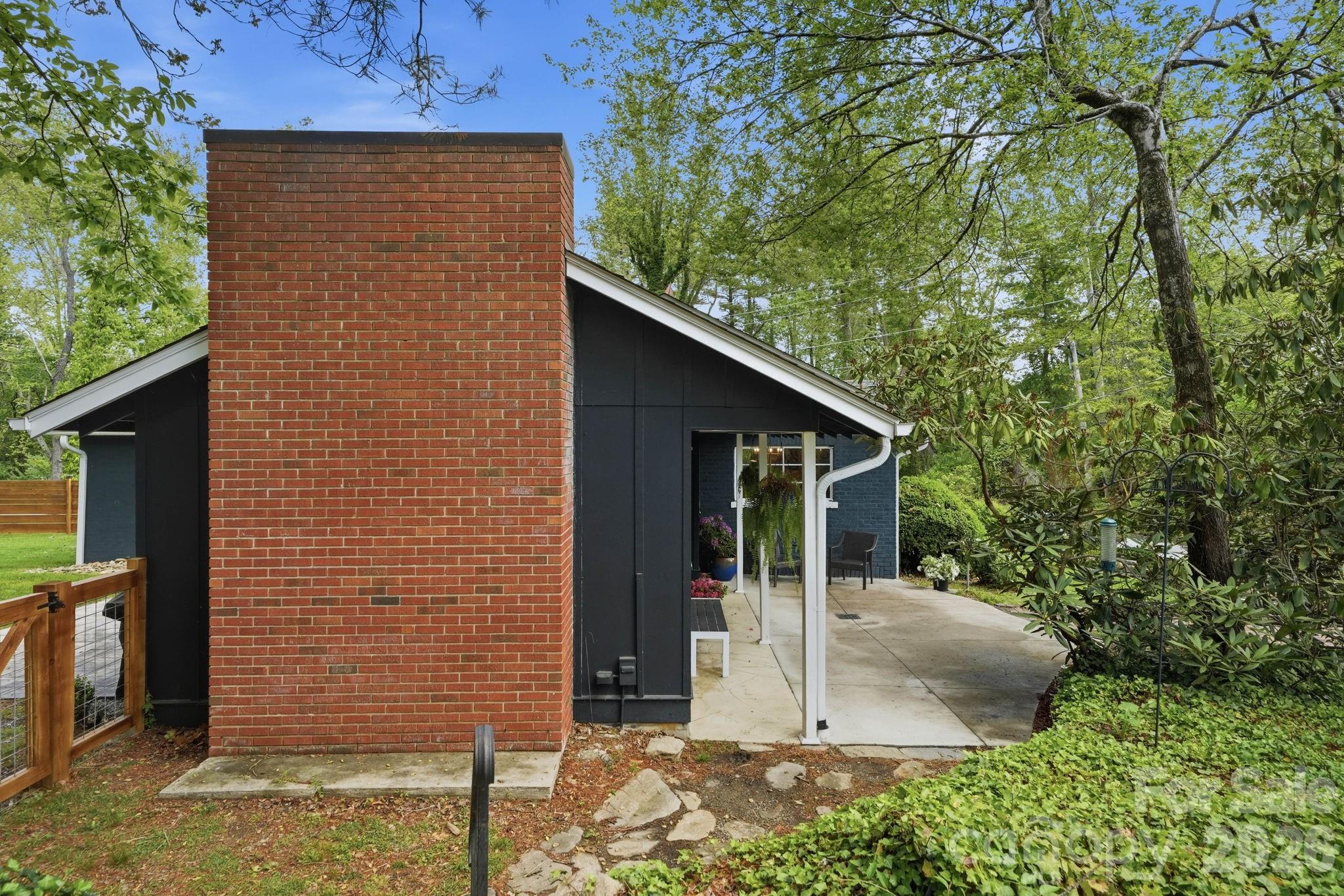 127 Erkwood Drive