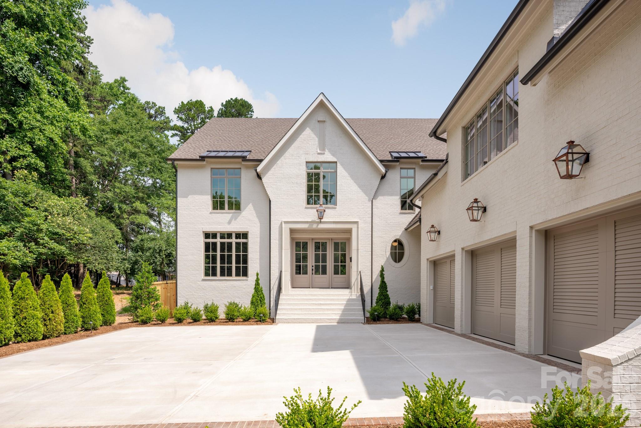 1024 Jefferson Drive