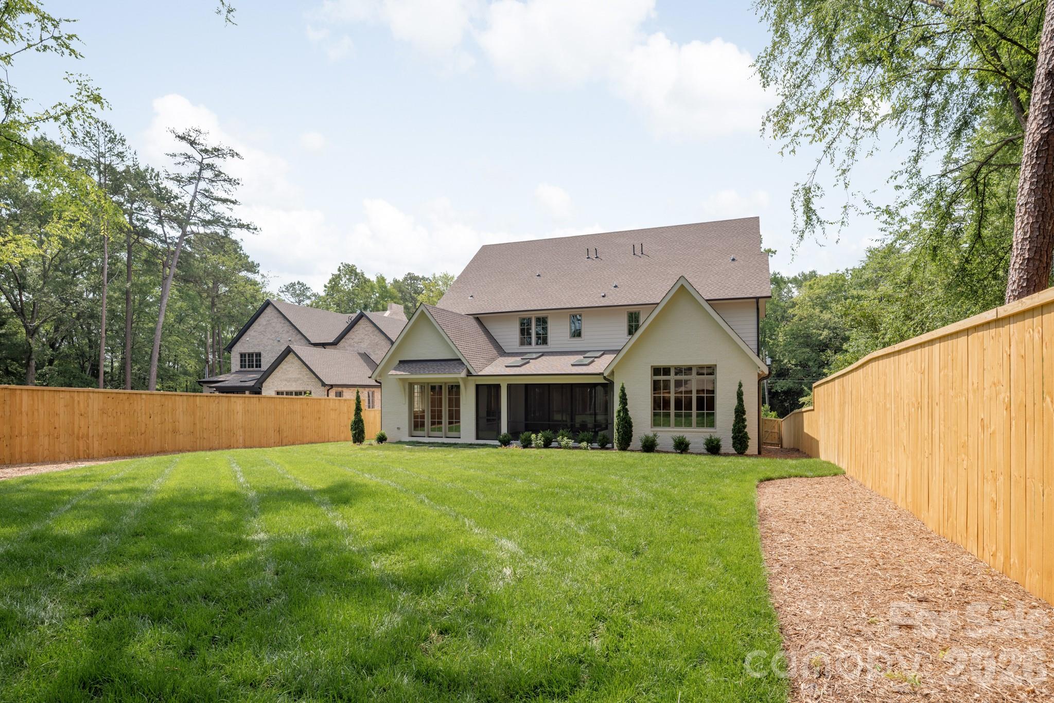 1024 Jefferson Drive