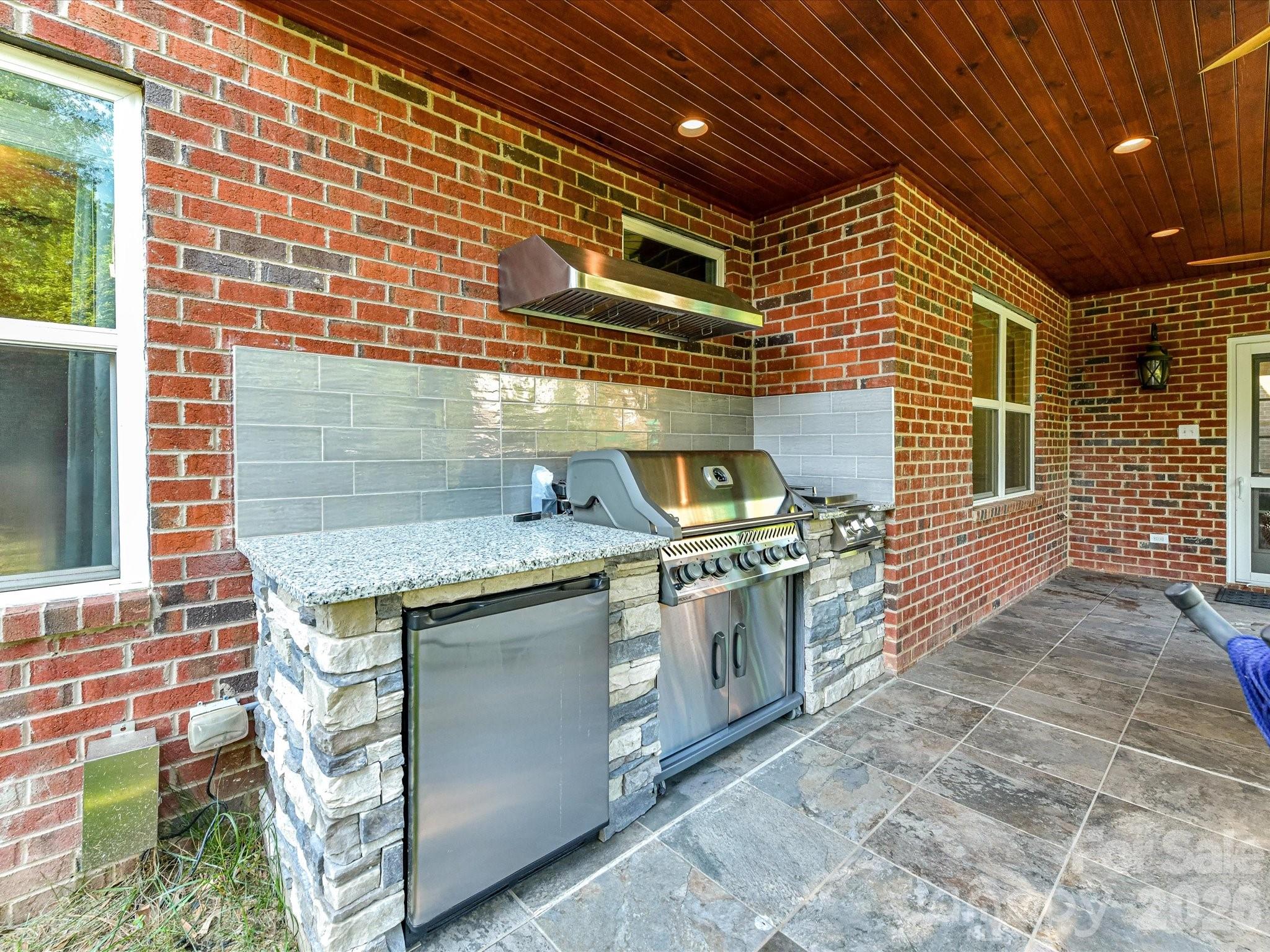 113 Hillandale Road