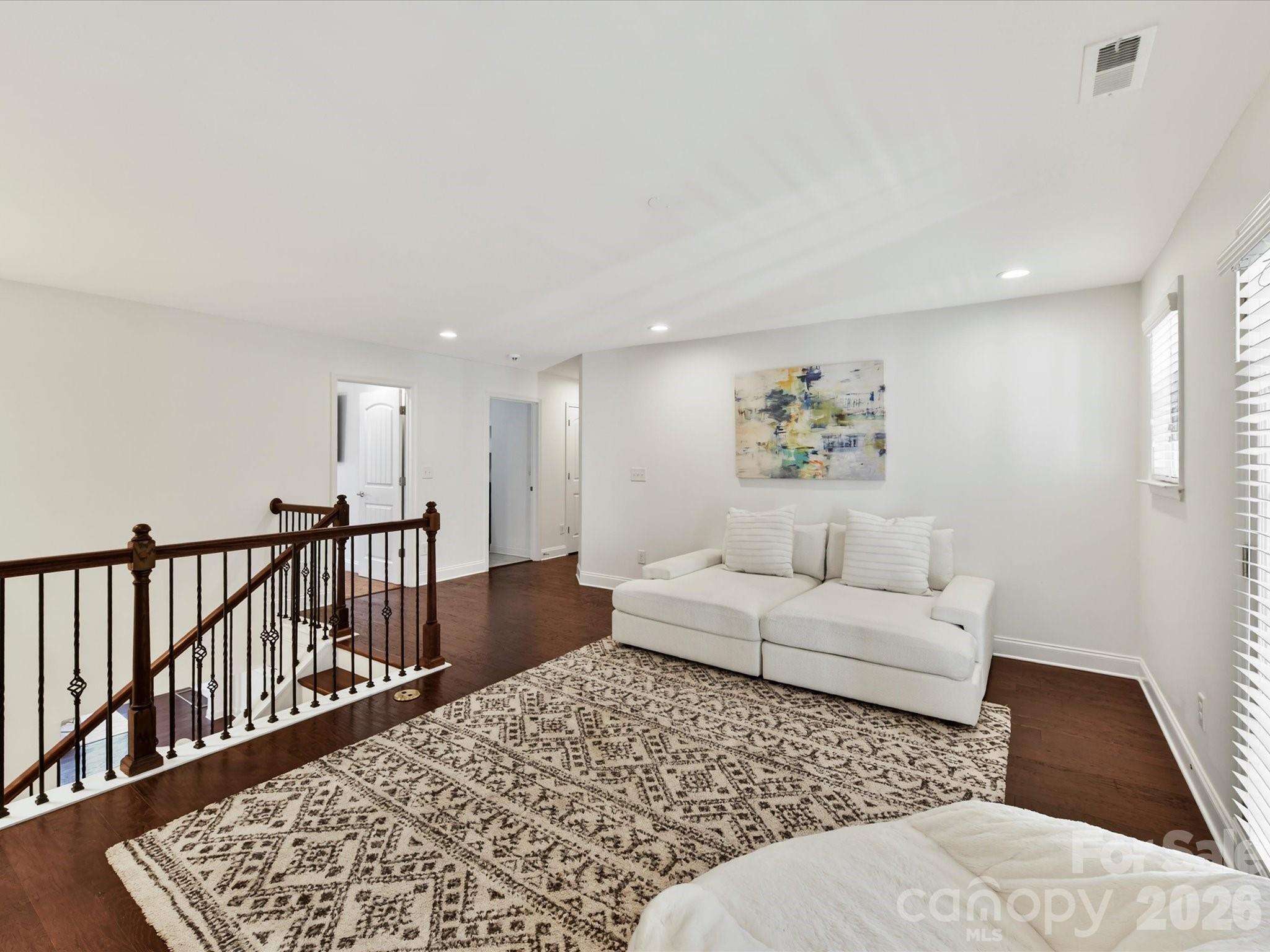113 Hillandale Road
