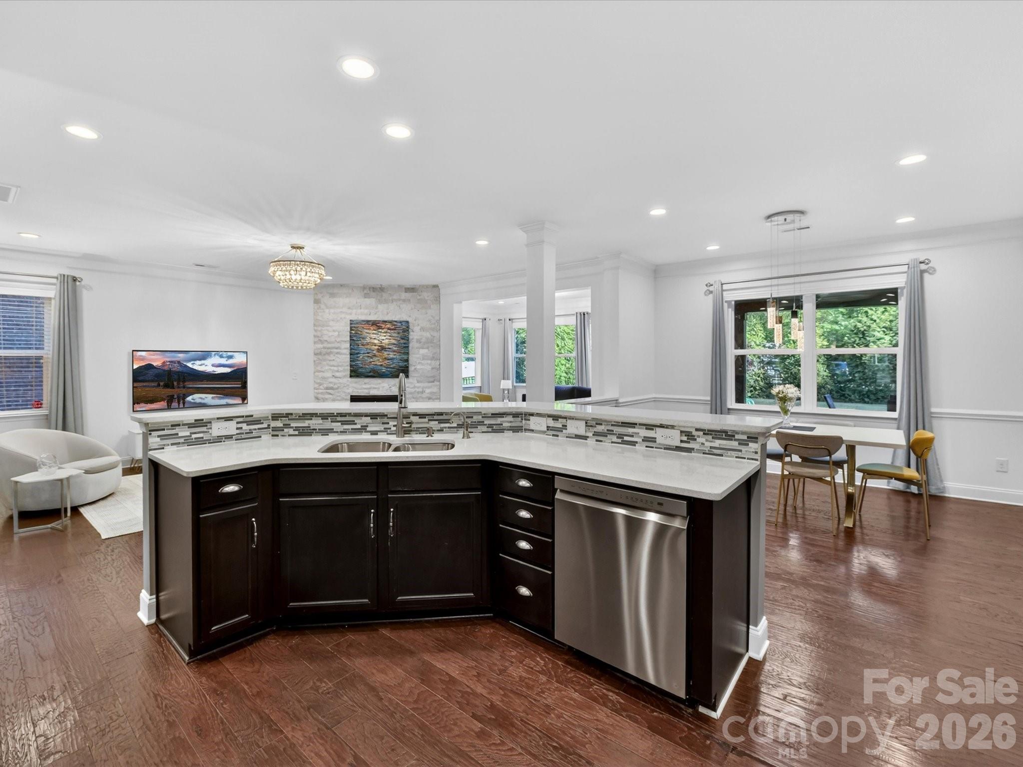 113 Hillandale Road