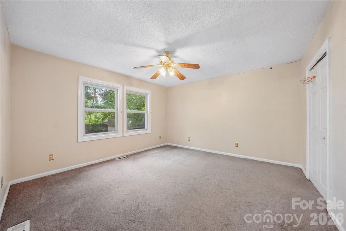107 Fox Run Drive