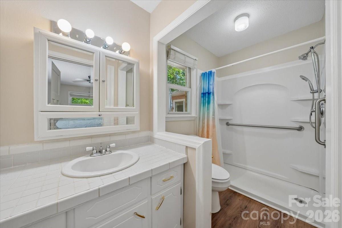 107 Fox Run Drive