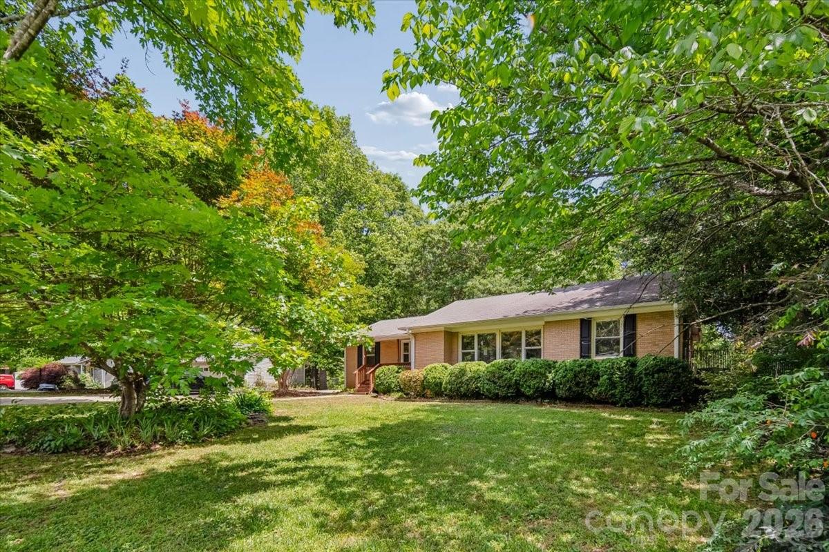 107 Fox Run Drive