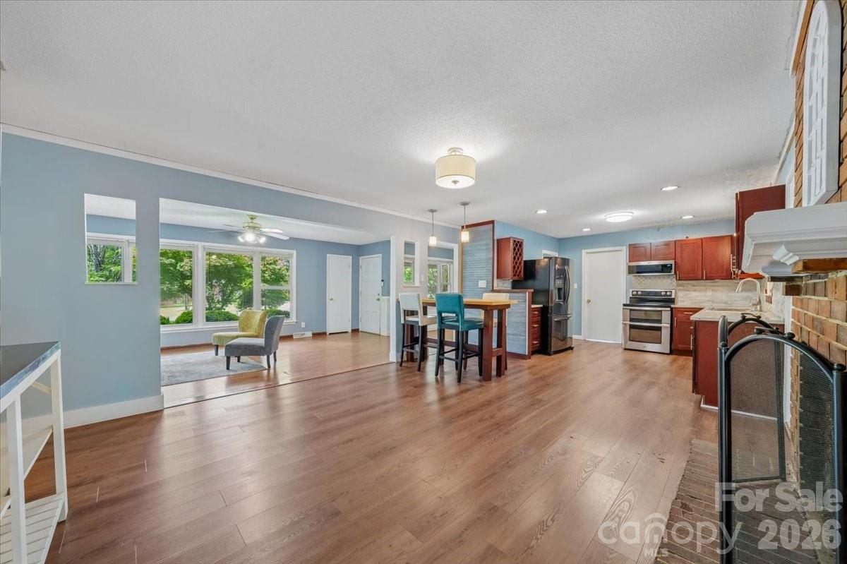 107 Fox Run Drive