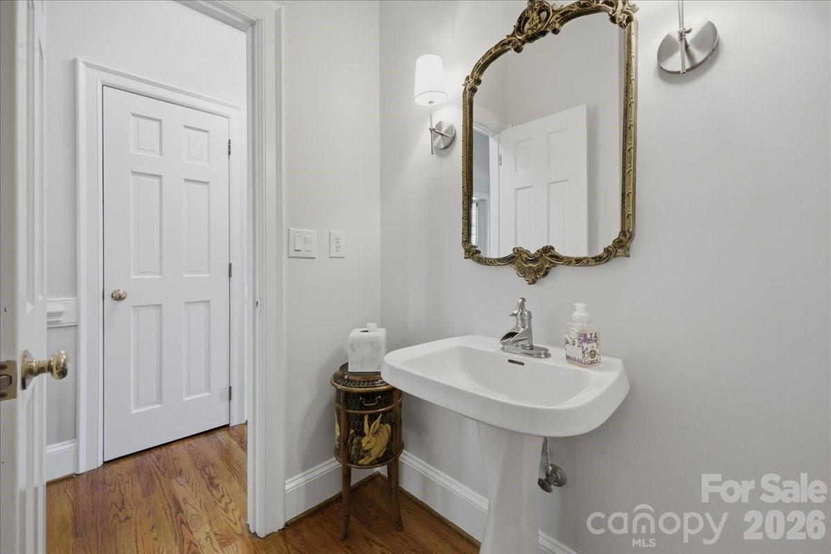 3726 Surry Ridge Court