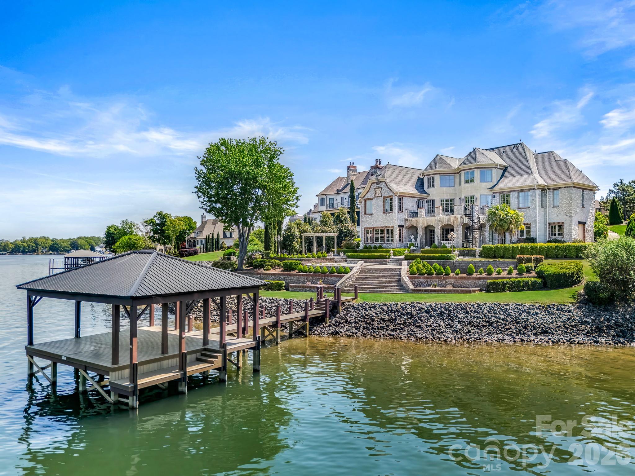 331 Ivy Arbor Circle