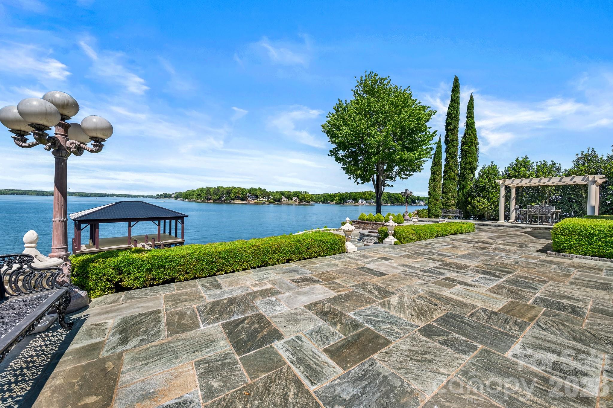 331 Ivy Arbor Circle