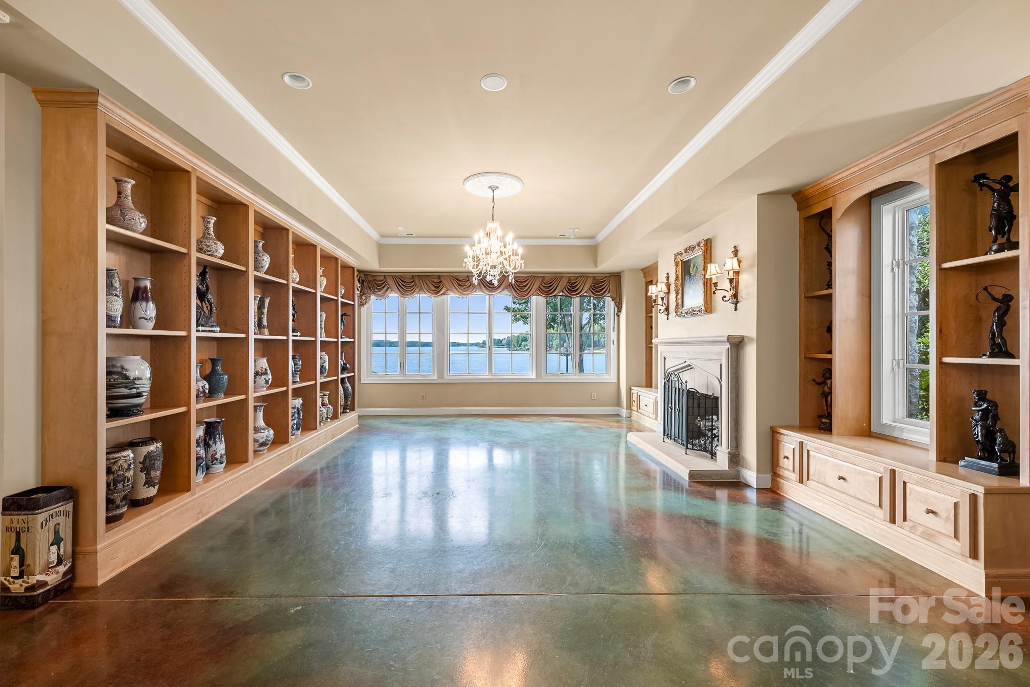 331 Ivy Arbor Circle