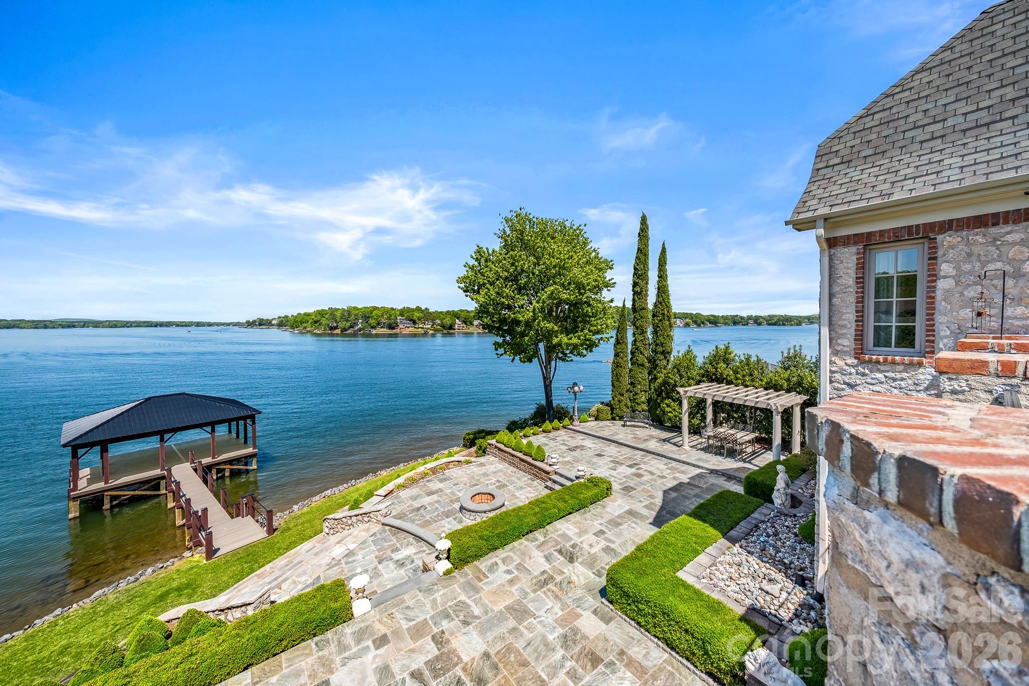 331 Ivy Arbor Circle