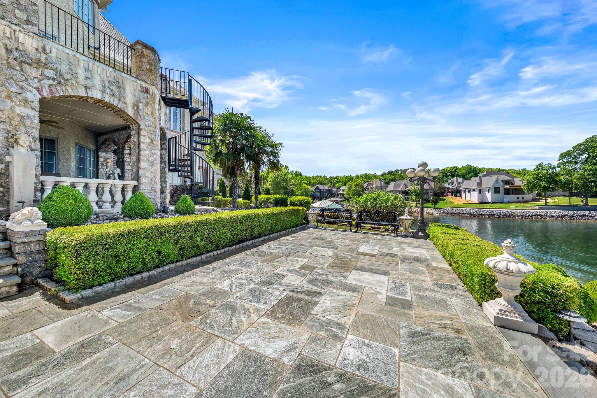 331 Ivy Arbor Circle