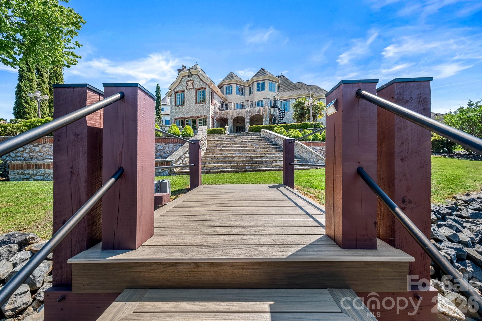 331 Ivy Arbor Circle
