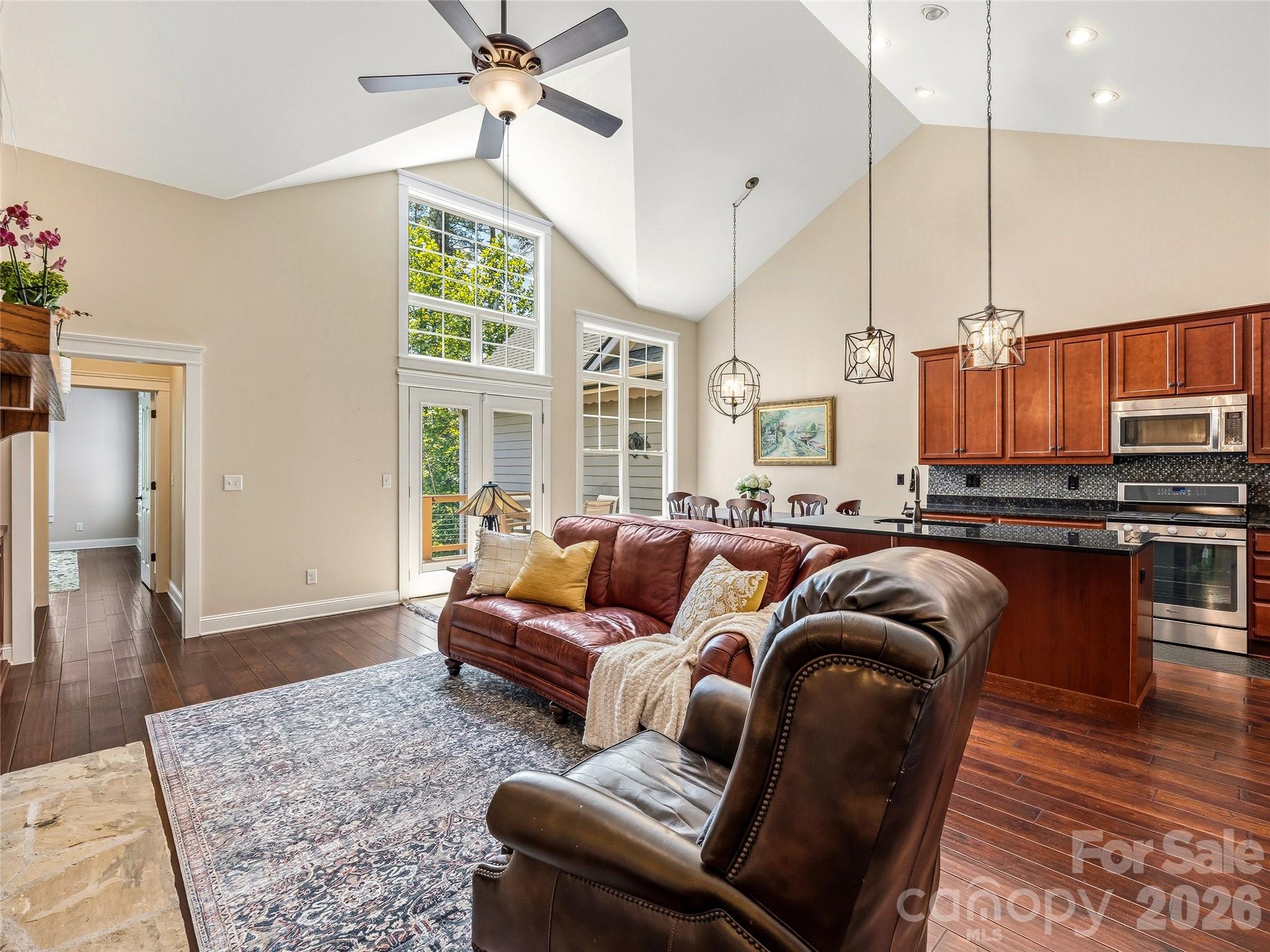 36 S Kaufman Stone Way