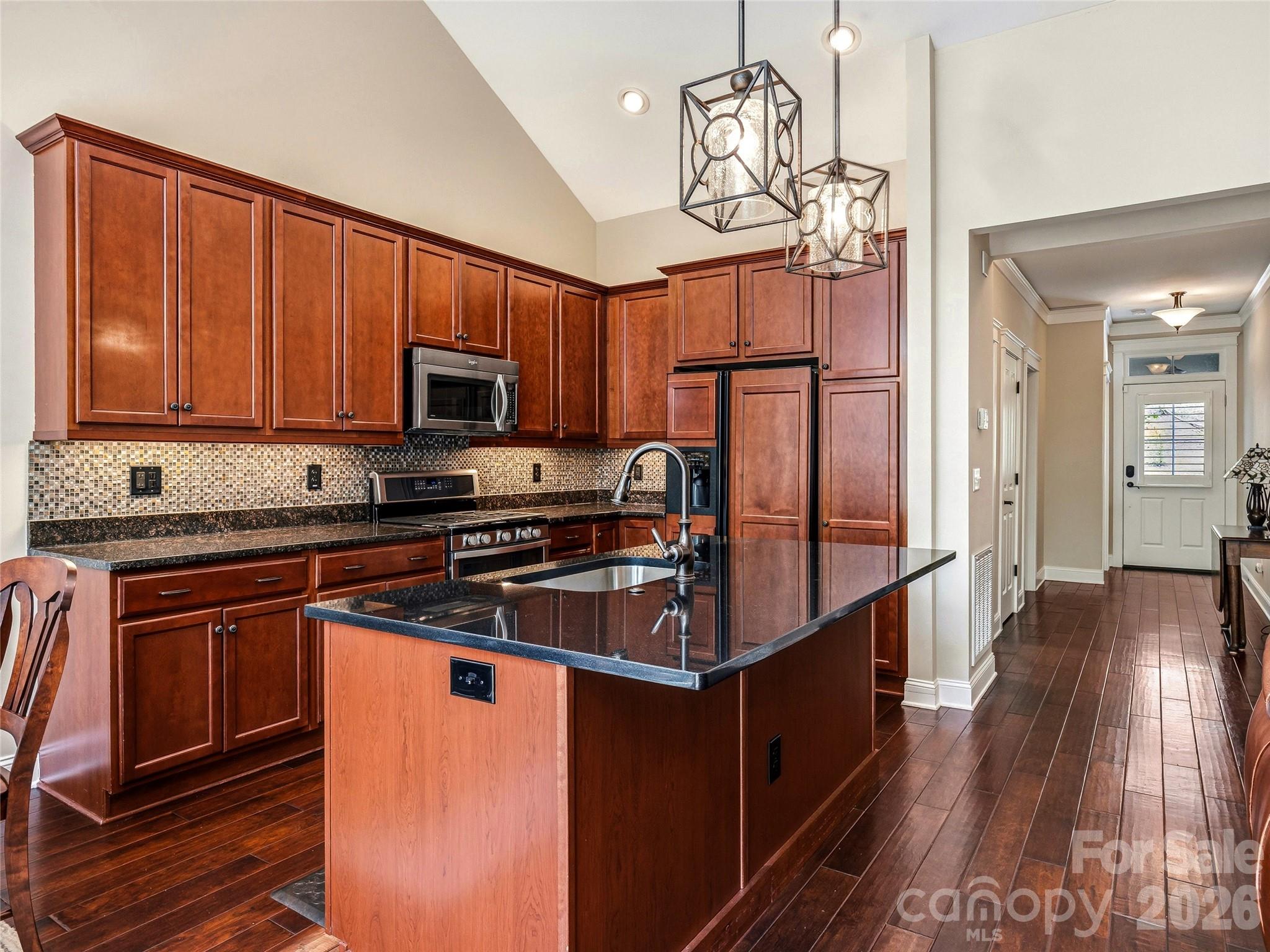 36 S Kaufman Stone Way