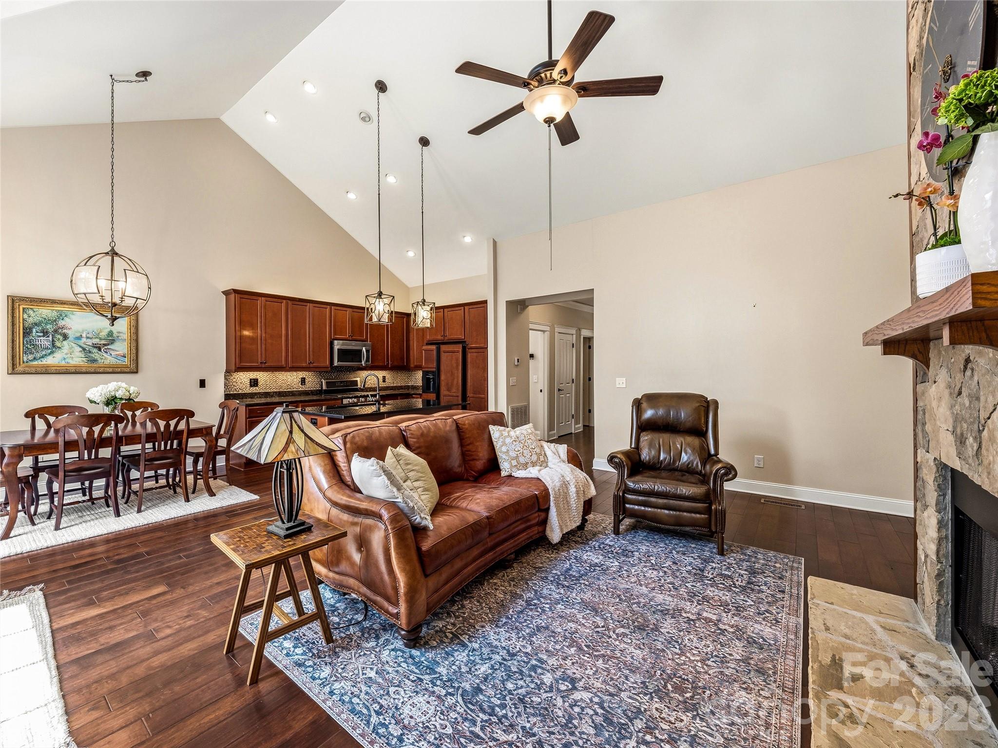 36 S Kaufman Stone Way