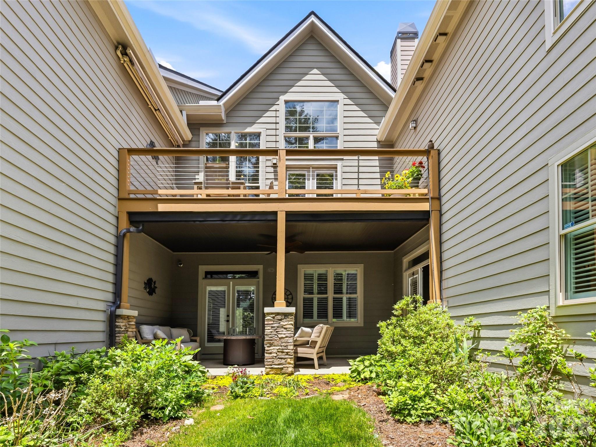 36 S Kaufman Stone Way