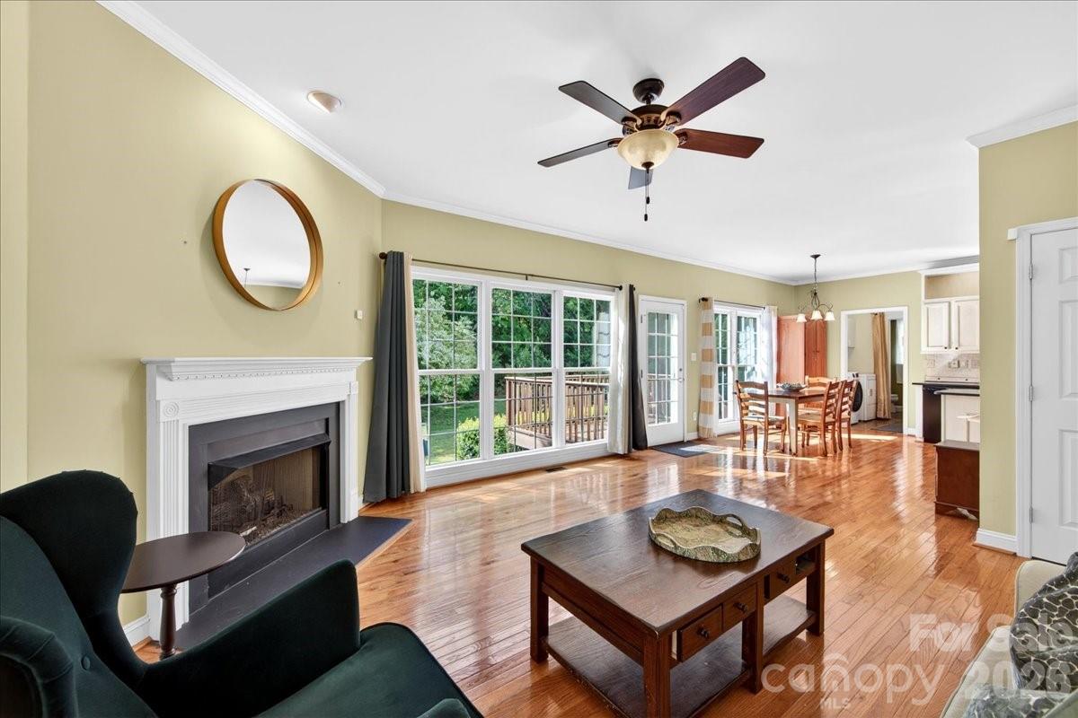 13218 Willow Breeze Lane