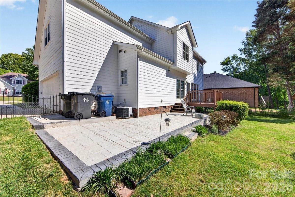 13218 Willow Breeze Lane