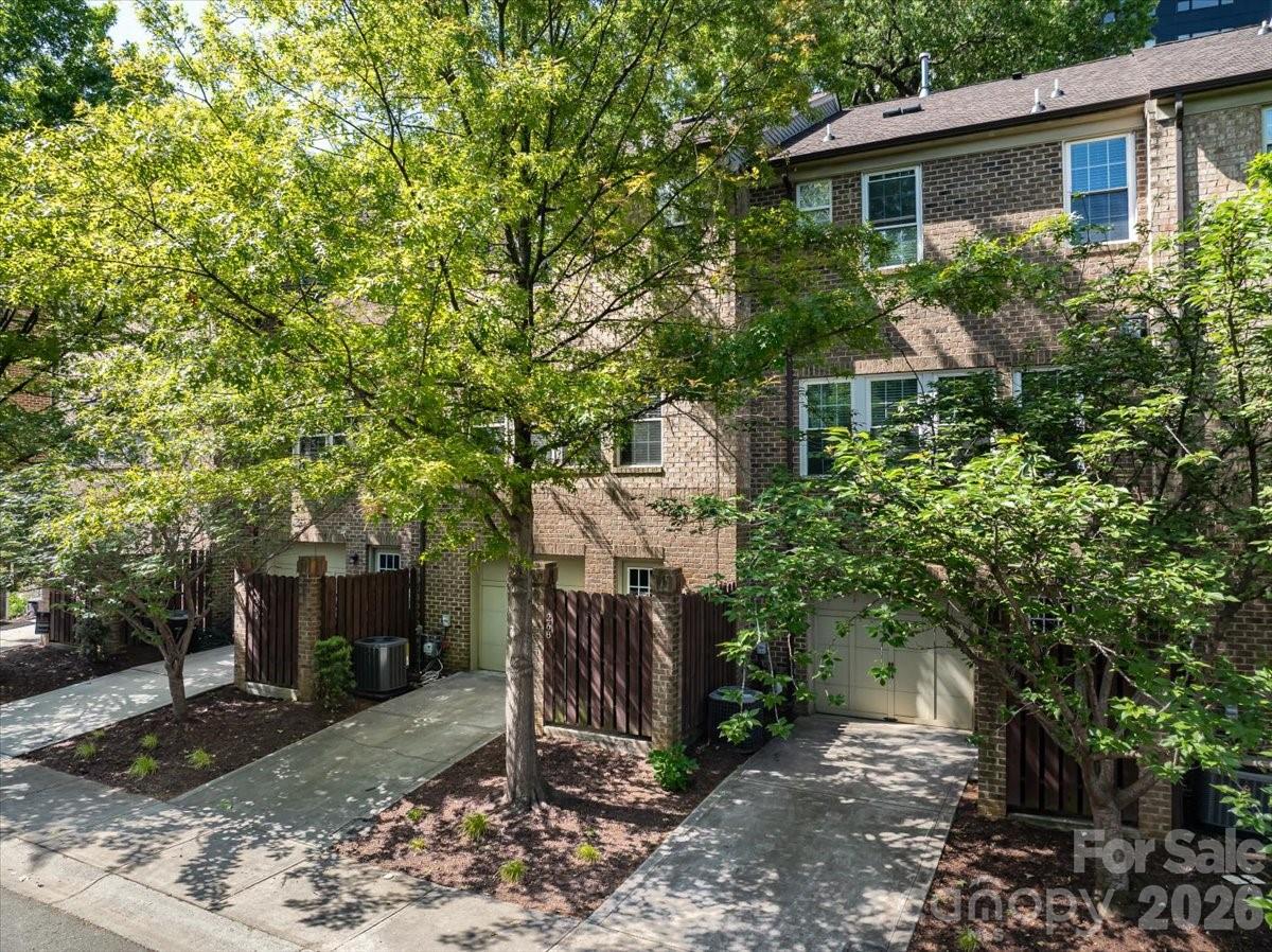 268 W Bland Street