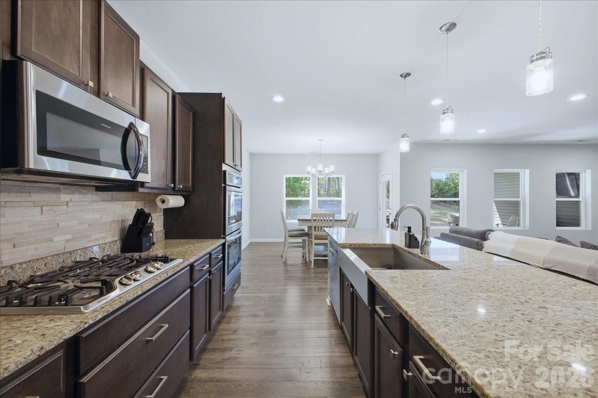 7612 Tanglewood Way
