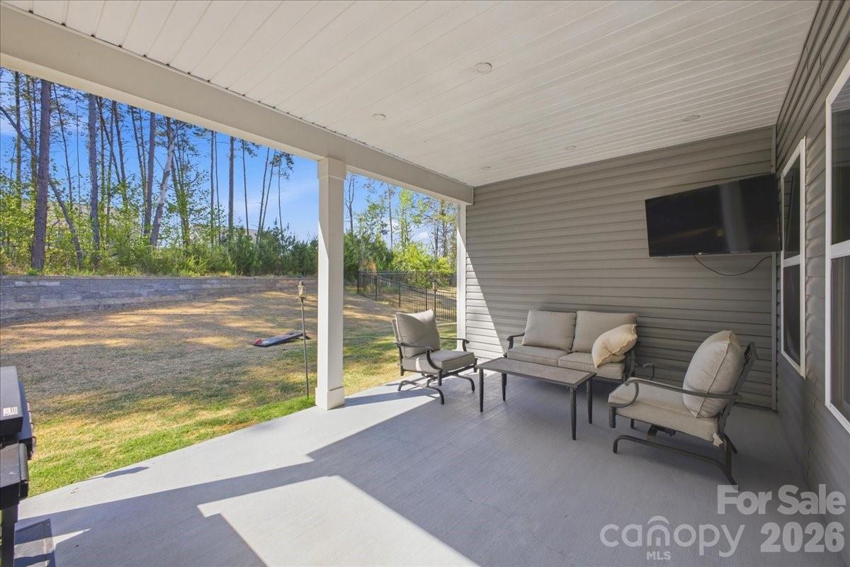7612 Tanglewood Way