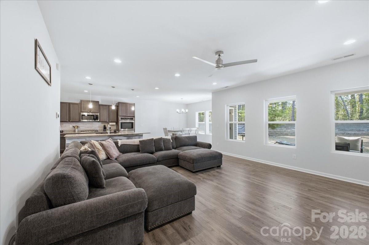 7612 Tanglewood Way