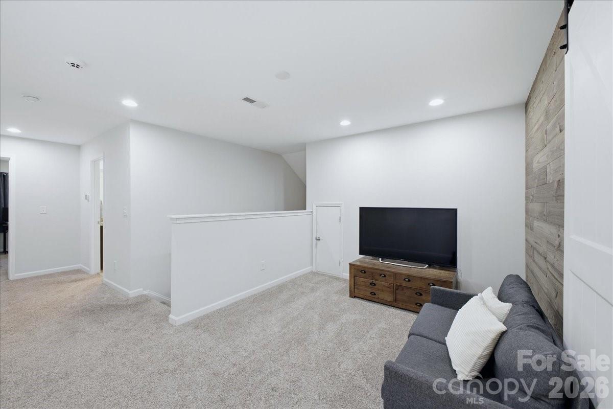 7612 Tanglewood Way