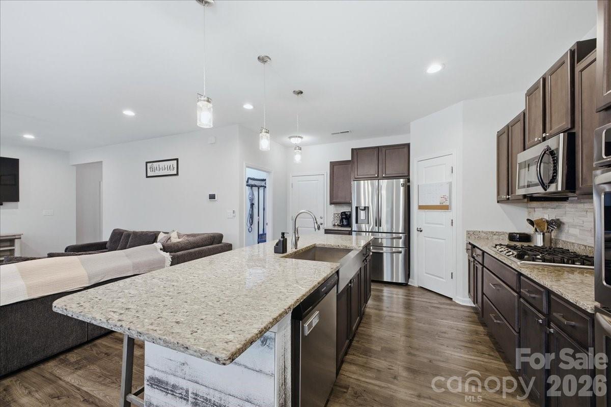 7612 Tanglewood Way