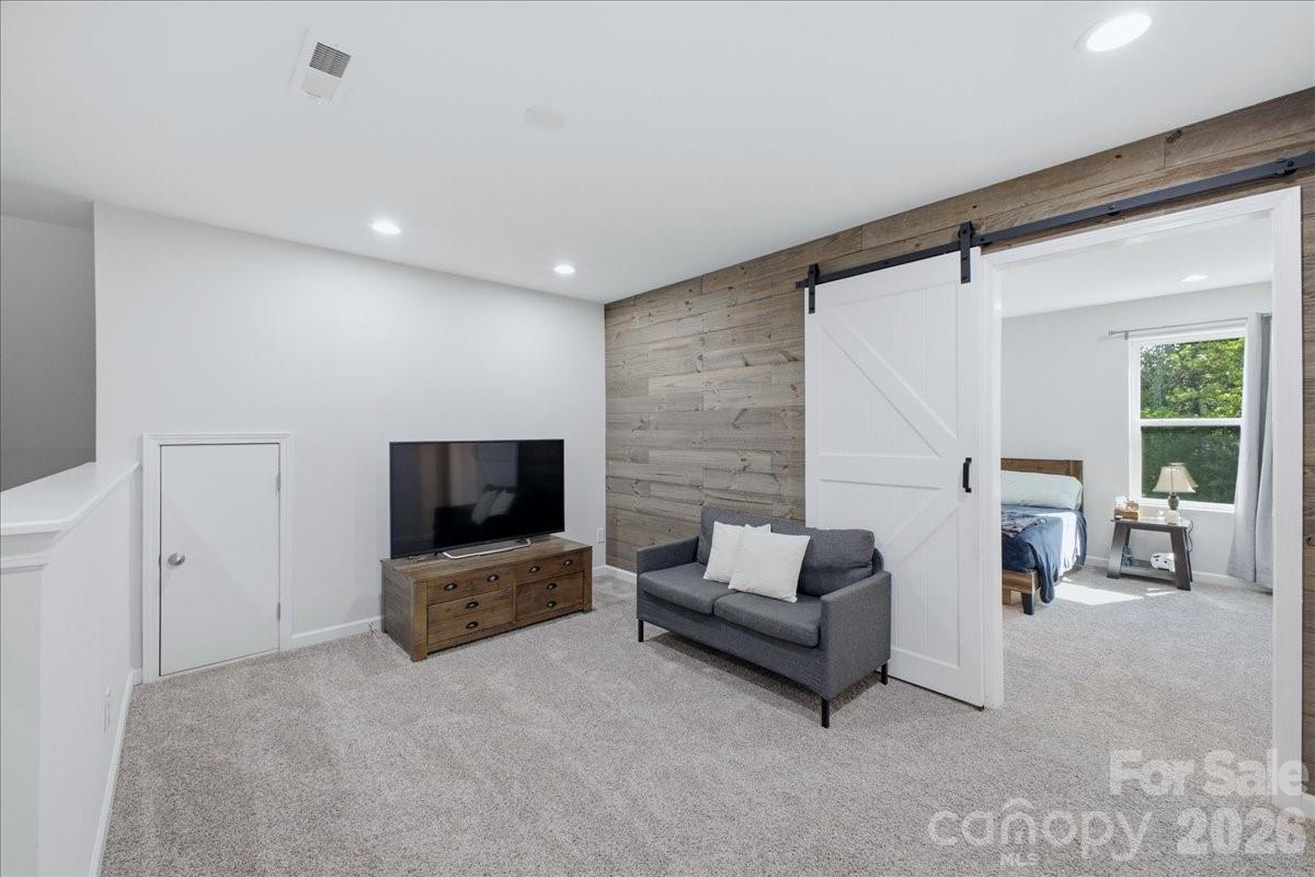 7612 Tanglewood Way
