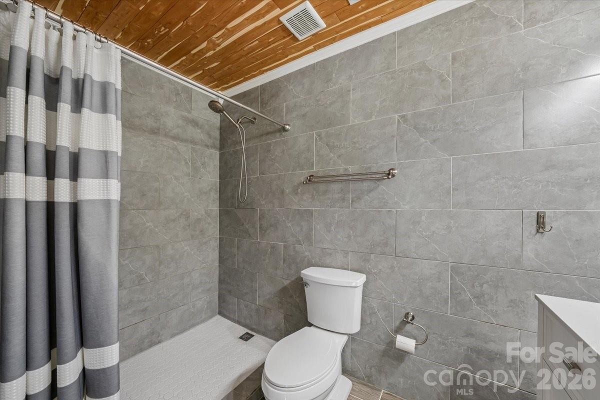 1120 Warpers Lane