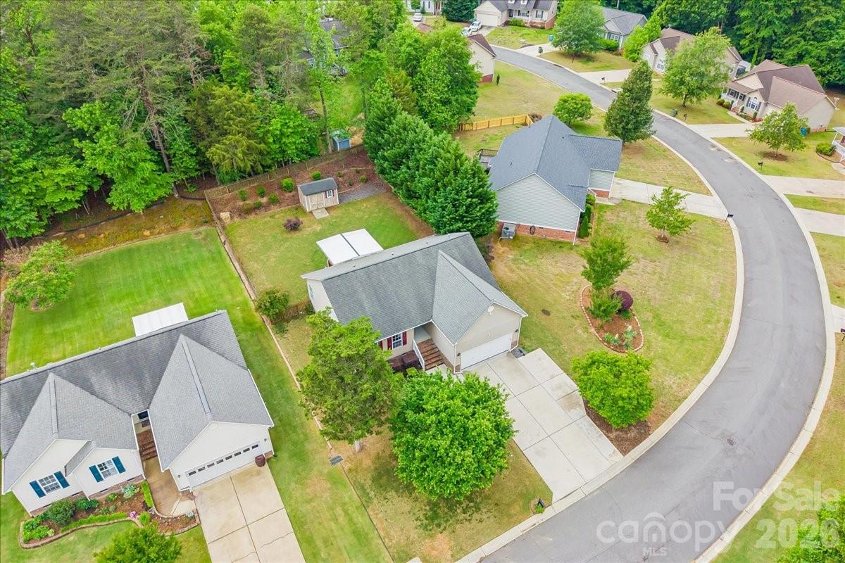 1120 Warpers Lane