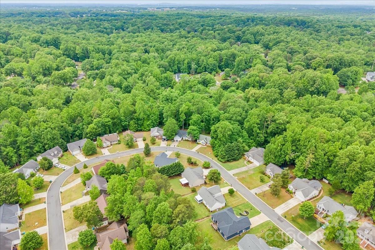 1120 Warpers Lane
