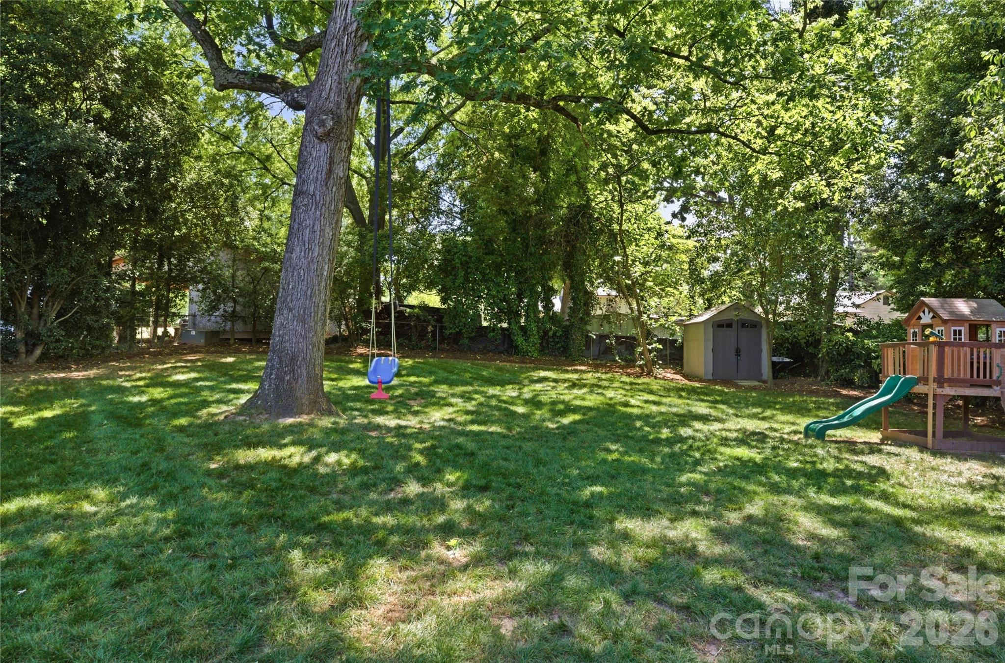 1061 Eaglewood Avenue