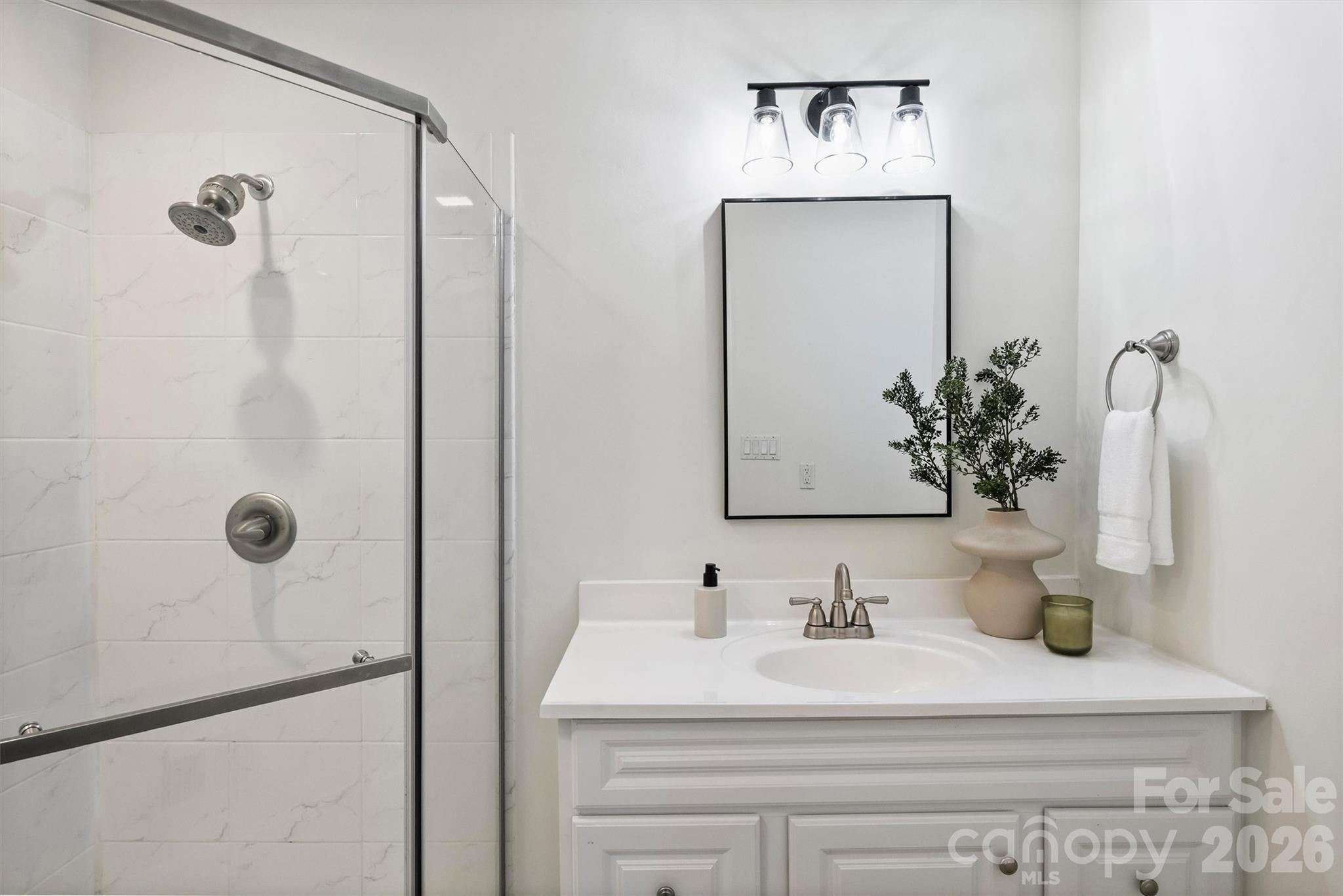 520 N Poplar Street Unit: I