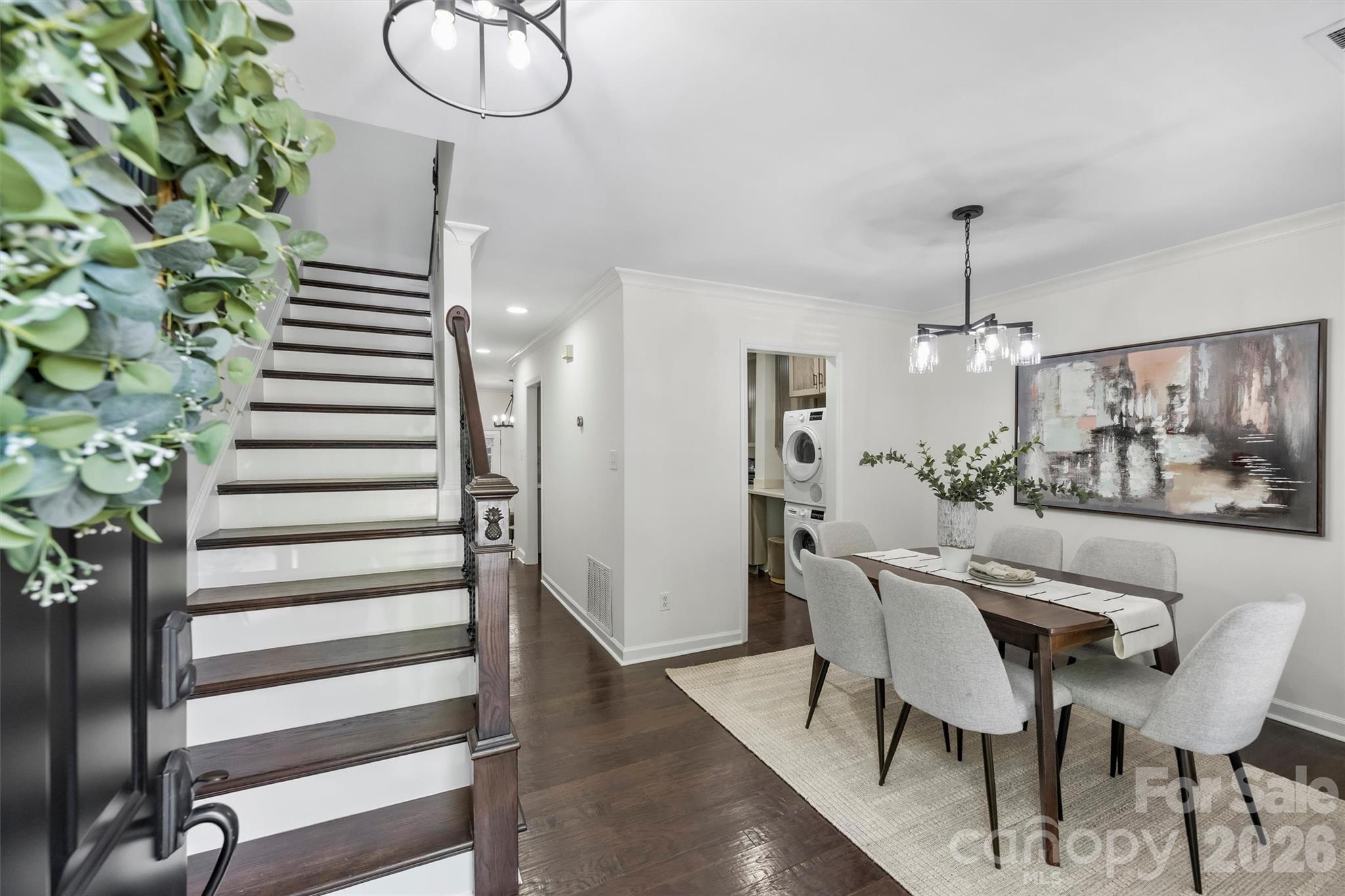 520 N Poplar Street Unit: I