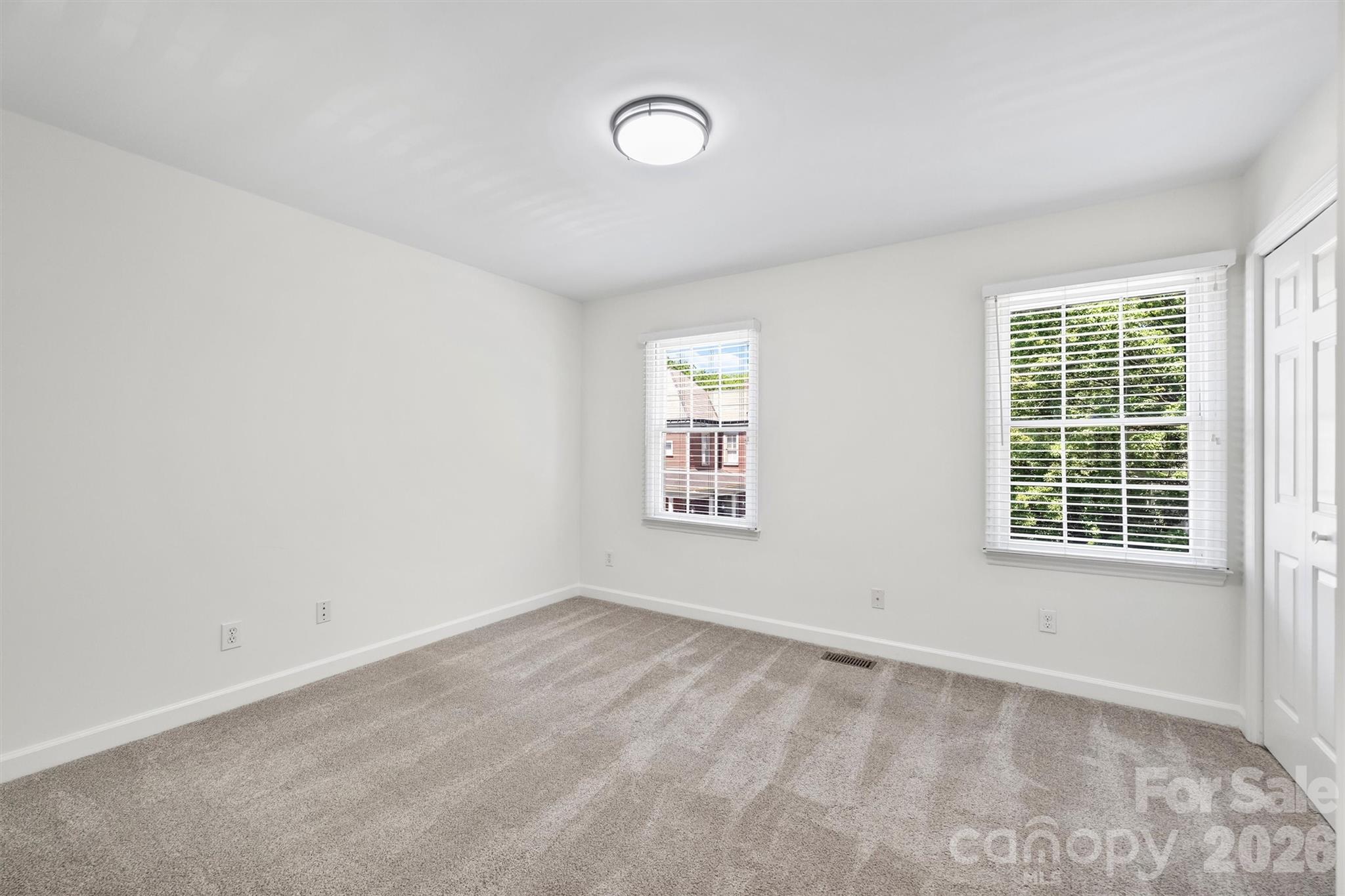 520 N Poplar Street Unit: I