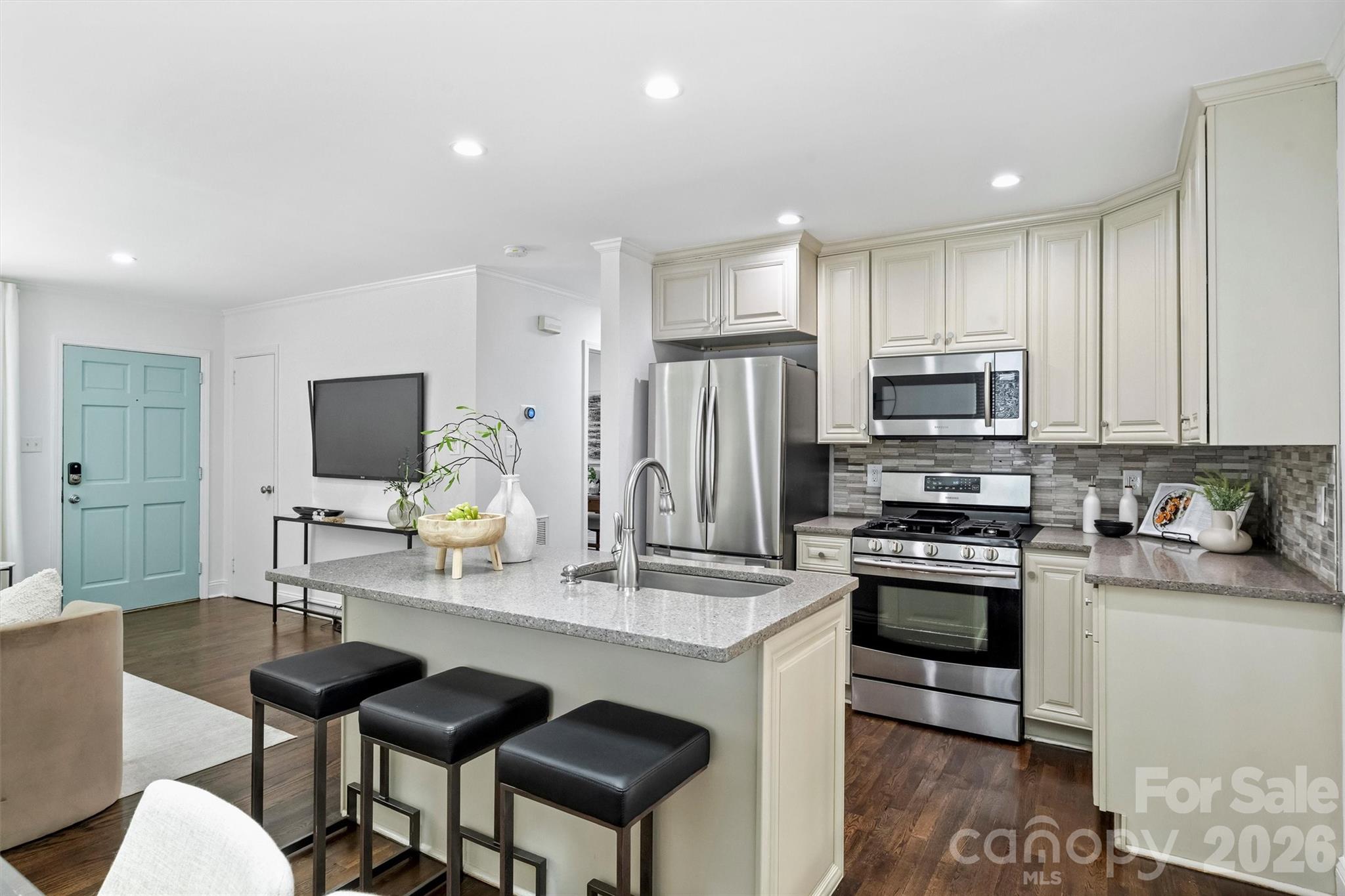 827 Spruce Street