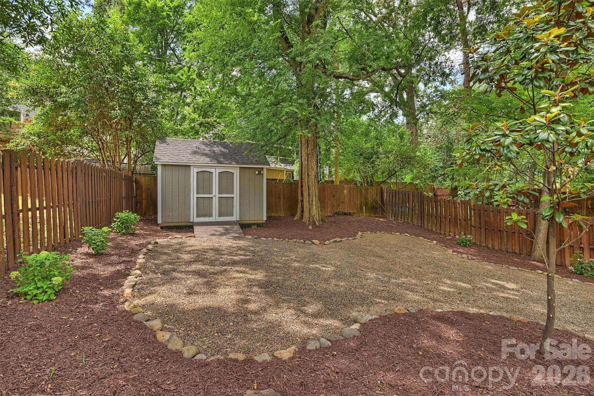 827 Spruce Street