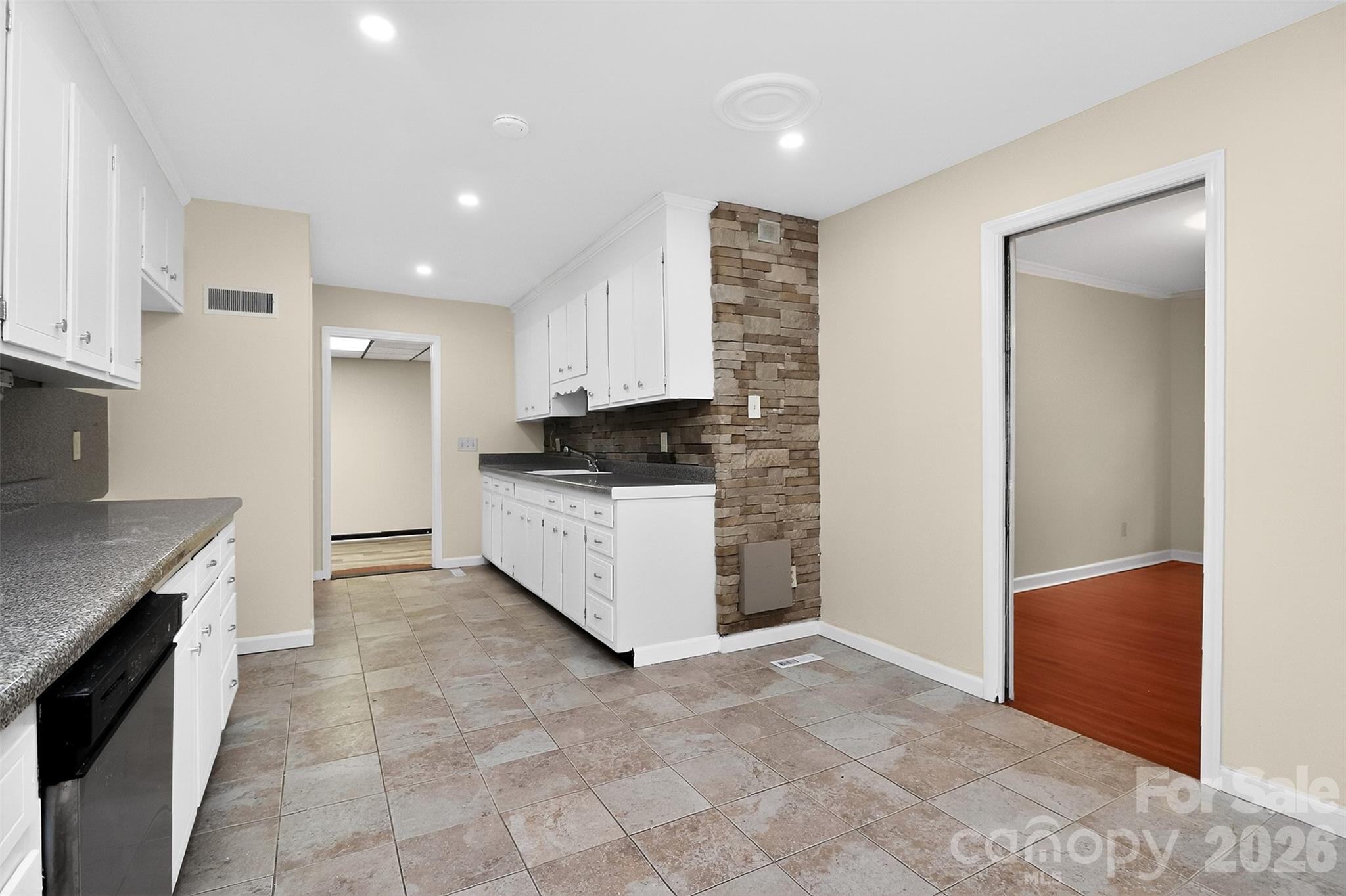 7007 Crossridge Road